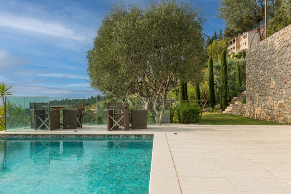 ÈZE – EXCEPTIONAL CONTEMPORARY VILLA CLOSE TO MONACO