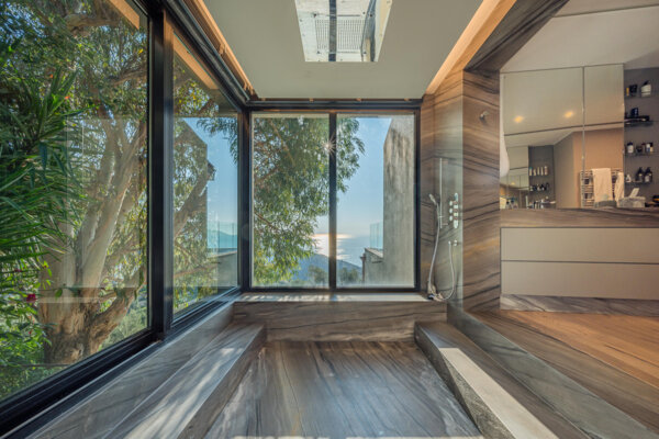 ÈZE – EXCEPTIONAL CONTEMPORARY VILLA CLOSE TO MONACO