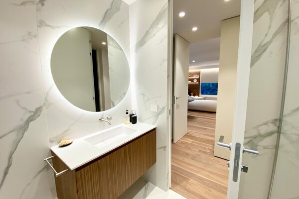 Magnifique appartement rénové et meublé - Le Richmond - Vue ville et montagne