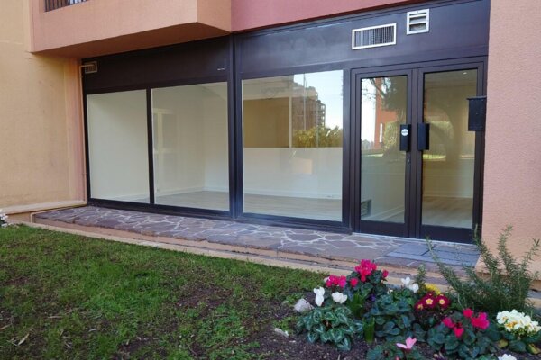 Ufficio/Spazio commerciale con vetrina in vendita - Fontvieille