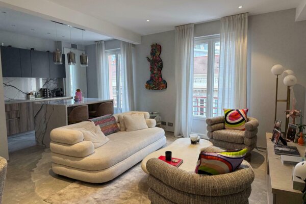 Somptueux appartement 4 pièces, rénové et meublé - Le Richmond