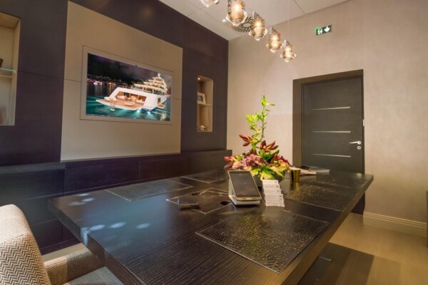 BUREAU - QUARTIER CONDAMINE - VILLA MIGNON